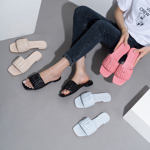 MIU Slippers Designer Slides Женщины вышитые металлические слайдные сандалии черный розовый бежевый квадрат квадрат.