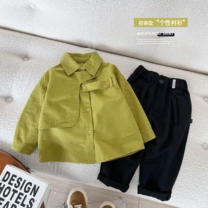 Kinderhemden Frühlings-Kinderkleidung Kinder-Baumwollhemd im koreanischen Stil Cooles, intelligentes Frühlings- und Herbsthemd für Jungen, dünn 230321