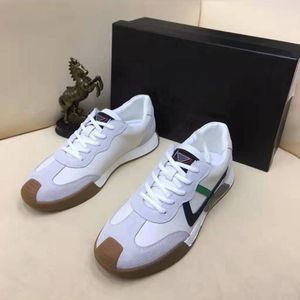 Fashion Design Men Casuals Shoes Tumbled Leather Sneakers Italy Popular Elastic Band Low Top Brown White Calfskin Lightweight Comfy Fitness Casual Trainers EU 38-45