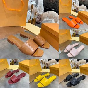 Frauen Mode Revival Flat Slipper Comfy Emprainde Monogramme geprägte Schaffell -Schaffell -Wasserläbler -Leder -Flip Flops Gluts Sandalen