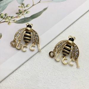Designer stud earrings brass material 18K gold needles anti-allergic bee luxury brand earring ladies weddings parties gifts exquisite jewelry GE-0168