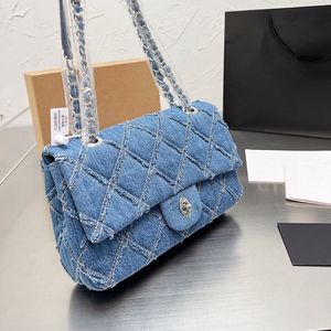 Tasarımcı Çanta Flep Bag Vintage CC Çanta Koyu Mavi Denim Gümüş Zincir Donanım Omuz Kayışları Tasarımcı Kadın Lüks Sele Tote Cüzdan 25cm