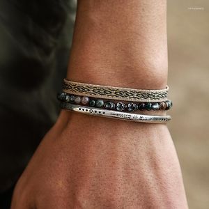 Filo di Buddha tibetano Corda con nodo fortunato Bracciali da uomo Teschio di Boemia Perline di pietra Intagliato a mano Placcato in argento con ciondolo a goccia