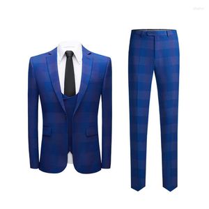 Abiti da uomo Abito scozzese da uomo Smoking blu scuro 2023 Abito da sposa da uomo d'affari sottile Giacca classica da uomo Pantaloni Gilet