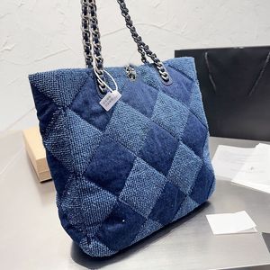 designväska shoppingväska luxurys handväskor denim blå svart quiltad kedja tote lyxys handväskor maxi designer axelväska 25 cm