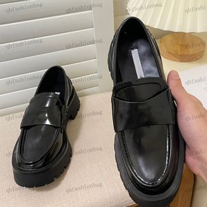 Kvinnors klädskor Spring och Autumn Flat Casual Shoes Luxury Designer Classic Black Loafers British Classical Style High-End Brand Shoes Lamb Leather Women Shoe