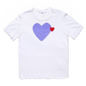 2023 Play Mens T 셔츠 디자이너 Red Commes Heart Women Garcons S Badge des Quanlity Ts Cotton CDG 자수 짧은 슬리브 B56