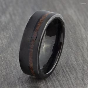 結婚指輪男性用の高品質のチタンリング。