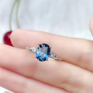 Pierścienie klastra Leechee Naturalny topaza pierścień 6 8 mm Londyn Blue Fine Biżuteria dla kobiet Prezent zaręczynowy
