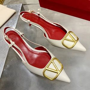 Tasarımcı Heels Kadın Elbise Sandalet Parti Düğün Ofisi Profesyonel Topuklar Yüksek Moda Marka Metal Tokası 4cm 6cm 8cm 10cm Sıska Topuk Siyah Çıplak