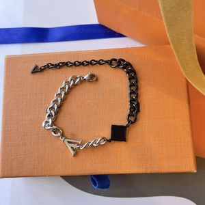 Ny charm modestil armband kvinnor armband designer brev smycken rostfritt stål bröllop valentin gåva smycken tillbehör l116