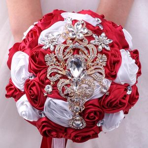 Flores de casamento vinho vermelho acetinado branco Rosa noiva e dama de honra Bouquet Acessórios românticos Flor de decoração de festa