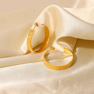 Hoop örhängen skruvtråd randmönster bred för kvinnor rostfritt stål c vattentäta smycken minimalistiska