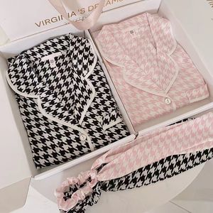 Pigiama da notte da donna Pigiama di seta da donna Primavera Pantaloni a maniche lunghe sottili Cardigan a due pezzi Risvolto Pigiama allentato Pigiama Kawaii di lusso sexy da donna 230321