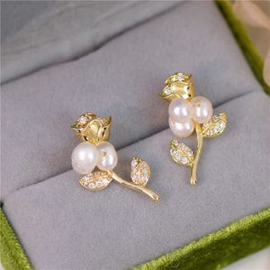 Charm French Vintage Rose Earrings 2022 Autumn and Winter New Premium Natural Pearl Elegant and Exquisite Women Earring Jewelry Gift G230320