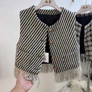 Women's Vests Spring Autumn Ladies Plaid Vests Small Fragrance Wind Heavy Woven Tweed Jacket O-neck Loose Sleeveless Fringed Waistcoat Coats 230322