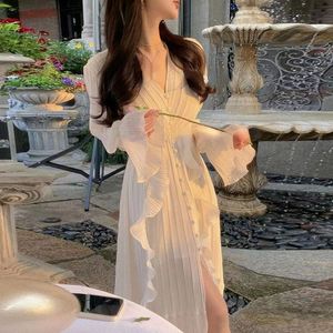 Parti elbiseleri saf renk Fransız zarif elbise kadın uzun kollu fırfırlar midi elbise gündelik yaz ince parti v yaka elbise Kore robe 230322