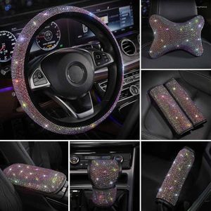 Koło kierownicy Bling Shining Rhinestones Crystal Cover Pu Skórzane koło auto akcesoria Akcesoria dla dziewcząt