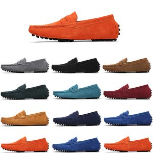 Högkvalitativa icke-varumärken män Casual Suede Shoe Mens Slip on Lazy Leather Shoe 38-45 Multi