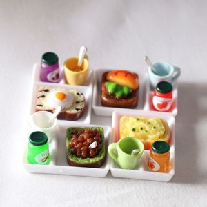 Doll Accessories 5 Pcsset house MIniature Toast Bread Jam Food Model Dinner Plate Cup Spoon For House Play Kitchen Accessoreis 230322