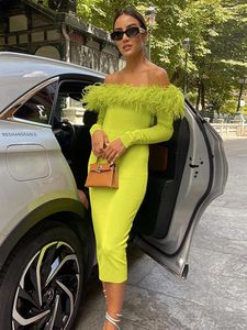 Casual Dresses Avrilyaan Axless Feather Backless Sexy Dress Women 2023 Bodycon Midi Long Autumn Elegant Club Pary Vestidos