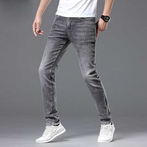 Quatro estações masculinas Jeans Jeans coreanos pequenos pés casuais