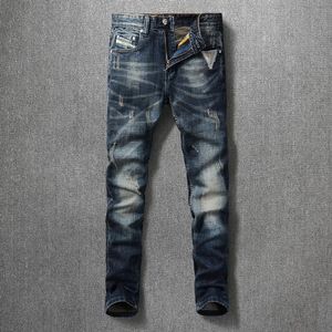 Herr jeans italiensk stil mode män hög kvalitet retro blå smal fit rippad broderi patch designer vintage denim byxor
