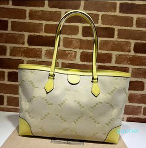 2023 Quality Shoulder Handbag Women Leather Handbag Designer Lady Clutch Purse Big CGletter Printed Yellow Cloth Bag Fashion Tote Handbag