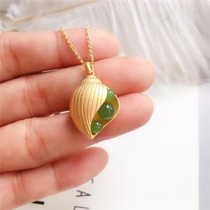 Pendant Necklaces Gold Color Inlaid Natural Hetian Conch Necklace Chinese Style Retro Court Charm Minority Design Women Jewelry Gifts