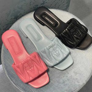 2023 Frauen Hausschuhe Top Qualität Miu Designer Bankett Slide Schuhe Sommer Leder Sandalen Mehrfarbige flache Ferse Mule Leatter Slipper Größe 35-41