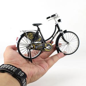 Novel Games 1 10 Mini Model Alloy Bicycle Diecast Finger Mountain Bike Bend Vuxen Simulering Collection Die Cast Gifts Toys for Boys 230322