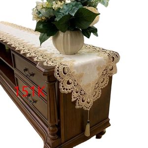 Table Runner European Dining Table Lace Embroidered Tea Table Flag Cloth TV Cabinet Cloth Dust Cover Desk Bed Runner Home Textile Decor 230322