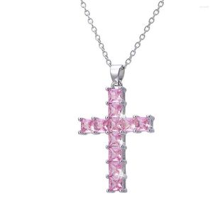 Chains Bettyue Arrival Noble Cubic Zircon Necklace Cross Shape Design For Women&Girls Fashion Party Delicate Jewelry