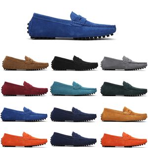 Högkvalitativa icke-varumärken män Casual Suede Shoe Mens Slip on Lazy Leather Shoe 38-45 Fuchsia