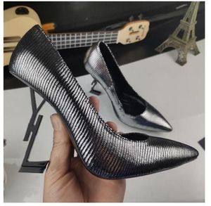 Женские дизайнерские сандалии Cassandra Wedge Espadrilles Black Logo в кожах 10,5 см высотой каблуки с регулируемой пряжкой свадебные туфли Lady Shoes с коробкой 35-42