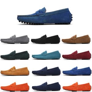 Högkvalitativa icke-varumärken män Casual Suede Shoe Mens Slip on Lazy Leather Shoe 38-45 Bourgogne