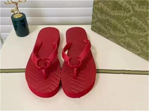 2023 Slippers Projektant mody Panie Flip Flip Flops Proste młodzieżowe kapcie buty Moccasin Odpowiednie na wiosenne lato i jesienne hotele Plaże Inne miejsca Rozmiar 35-42