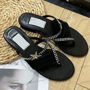 Womens Thong Flip-flops Flat Sandals Hardware Rhinestone Star Buckle Cute Princess Shoes Platform Slipper Travel Hotel Casual Women Shoes Luxury Designer US4-10