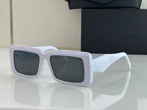 Erkekler ve Kadınlar İçin Güneş Gözlüğü Yaz 30W Tasarımcılar Tarzı Anti-ultraviyole retro gözlük kutusu 30 ile tam çerçeve