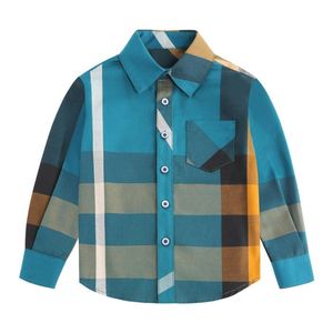 春秋の男の子格子縞のシャツ長袖のシャツかわいい子供ターンダウンカラーシャツベイビーボーイトップスティーチャイルドTシャツ3〜8年