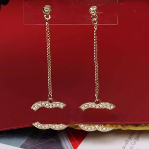 Klassischer Stil Luxus Ohrstecker Designer Brief Ohrring Langer Anhänger Schmuck Damen Diamante S925 Silber Nadel Hochwertige Damen Geschenke