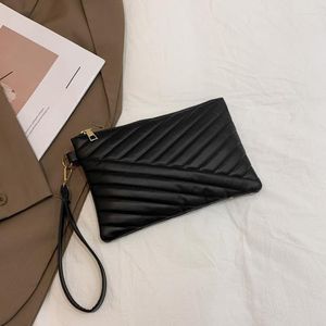 Klusterringar mode crossbody enkel väska trendig casual koreansk garn axel kuvert paket kvinnors män