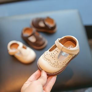 İlk Yürüyüşçüler Bahar Sonbahar Kız Bebek Deri Ayakkabı Moda T-Strap Prenses Tek Ayakkabı Toddler Flats Prewalkers Ayakkabı İlk Yürüyüşçüler 230323