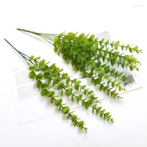 Decorative Flowers Artificial Green Simulation Eucalyptus Leaves Branch Wedding Shooting Props Home Decoration