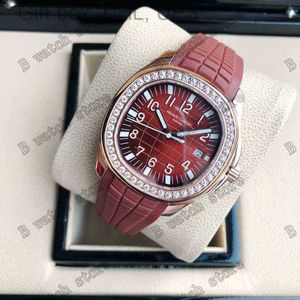 40mm erkek otomatik superclone miyota 8215 hareket Sapphire 5167 Cam Süper Ayakta 5Bar Su Geçirmez Tarih Kauçuk Kayış Mekanik Watchm6j0 6IFQ IXWD