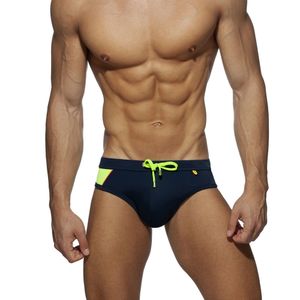 Мужские купальные костюмы Bluceed Men's Bikini Swimwear Простые лоскутные нейлоновые трусы без губчатых подушков комфорт пляж Sexy Swim Trunks 230322