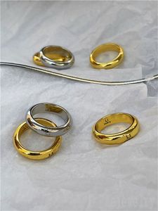 2023 Verlobungsringe für Frauen klassischer Stil Vintage Metall Designer Ring Männer Gravierer Brief glatte Freundin Luxusringe Schöne Juweleipaar ZB054 F23