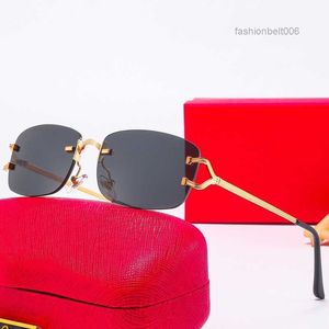 مصمم النظارات الشمسية الحمراء للنساء والرجال النظارات الشمسية الموضة الكلاسيكية بدون إطار الذهب المعدني عربة النظارات حملق في الهواء الطلق الشاطئ متعددة fashionbelt006
