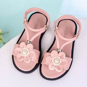 Primeiros caminhantes Princess Girls Sandals Soft Children Sapatos de praia Flores Flores de verão Moda de alta qualidade Sweet 26 36 230323