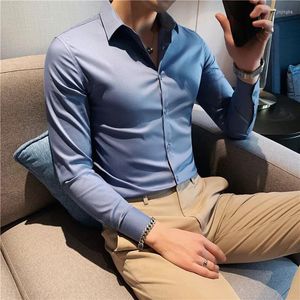 Herrklänningskjortor solid långärmad blus män klädmode 2023 vår höst affär formell slitage kemis homme smal fit tops t09